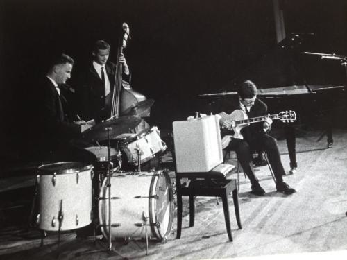 Dieter Matschoß, Helmut Kampe und Volker Kriegel beim 9. Deutschen Amateur-Jazz-Festival Düsseldorf 1963